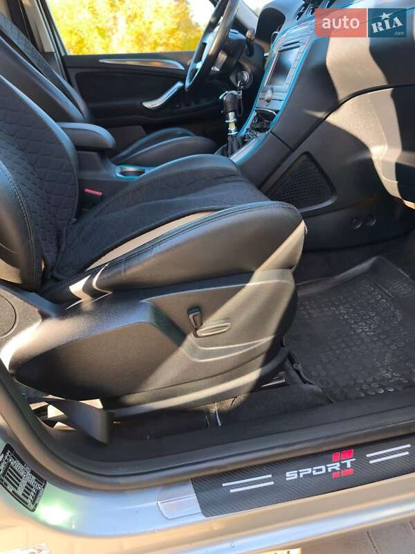 Минивэн Ford S-Max 2006 в Болграде