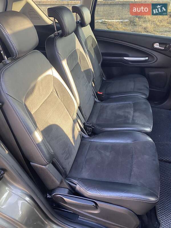 Мінівен Ford S-Max 2010 в Запоріжжі