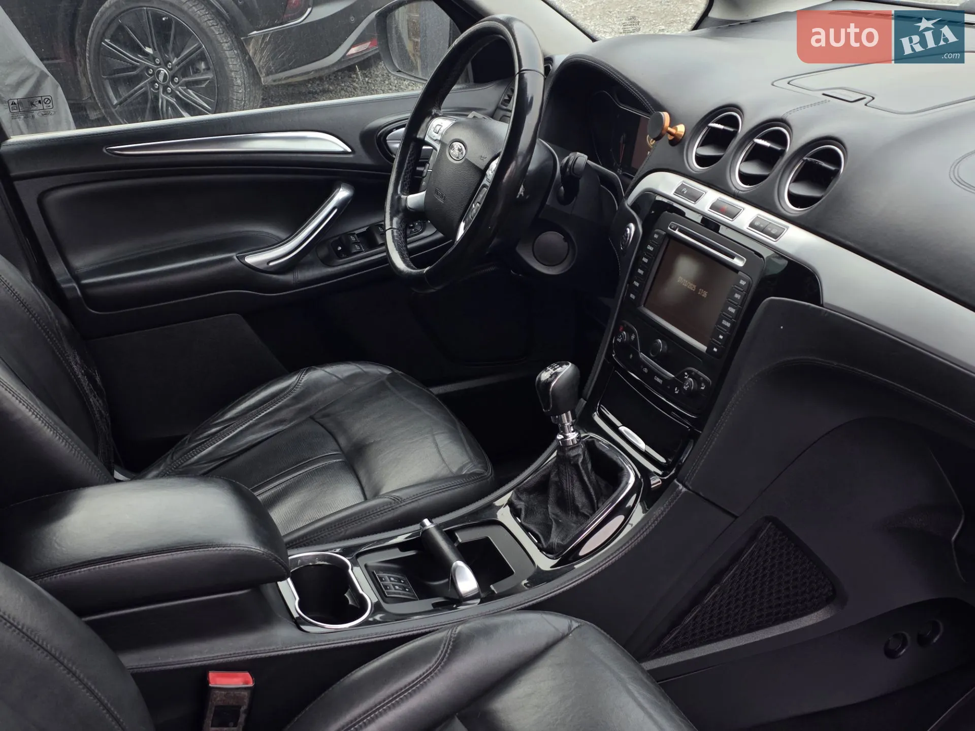 2015 Ford S-MAX - мініатюра 33