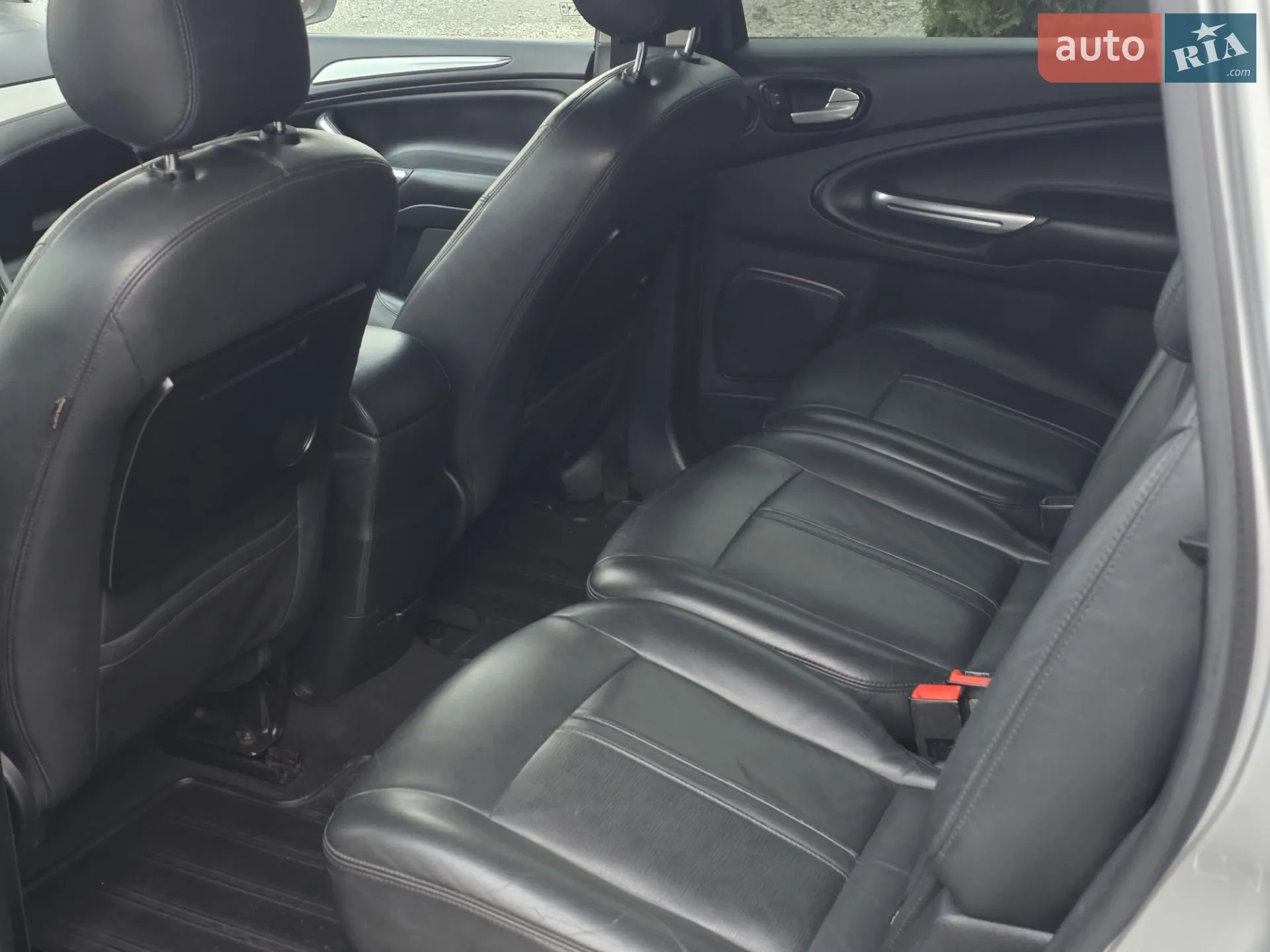 2015 Ford S-MAX - мініатюра 41