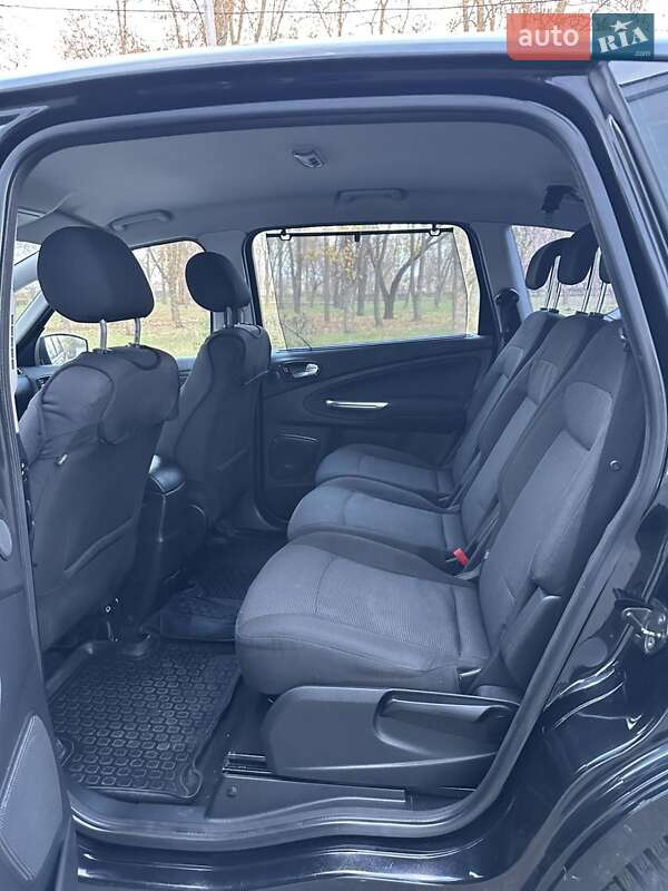 Минивэн Ford S-Max 2007 в Кривом Роге