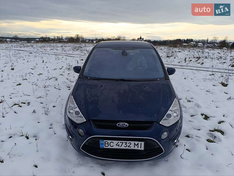 Минивэн Ford S-Max 2010 в Щирце