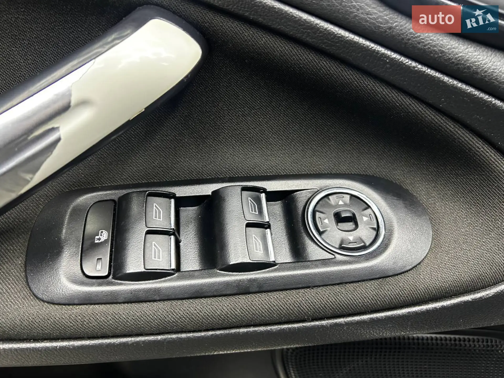 2011 Ford S-MAX - мініатюра 12