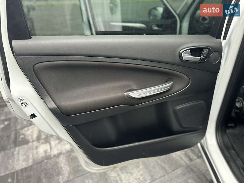 Мінівен Ford S-Max 2013 в Вінниці