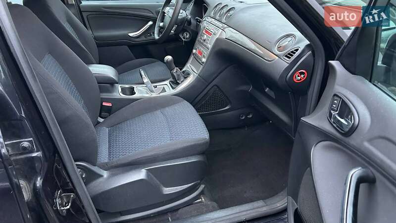 Минивэн Ford S-Max 2006 в Киеве