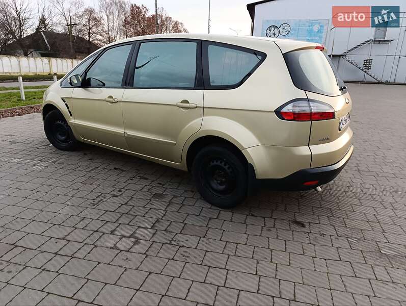 Минивэн Ford S-Max 2006 в Владимире