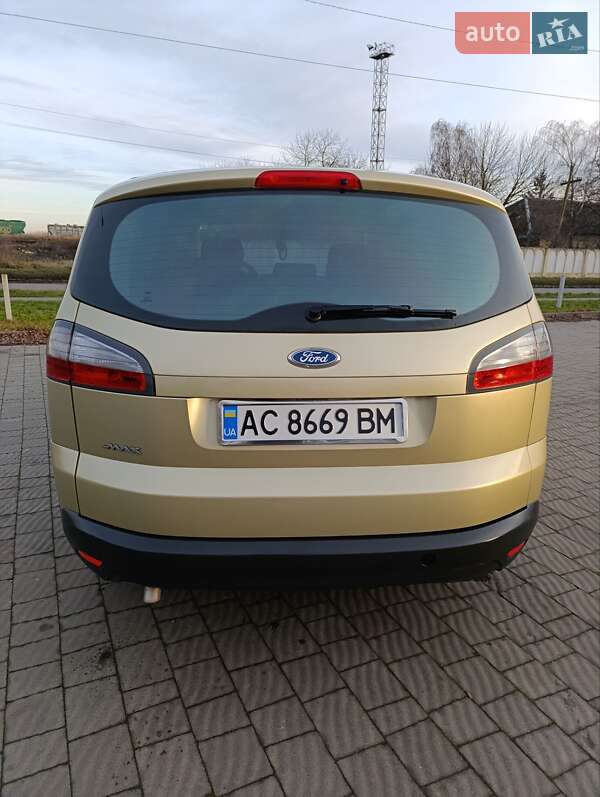Минивэн Ford S-Max 2006 в Владимире