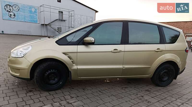 Минивэн Ford S-Max 2006 в Владимире