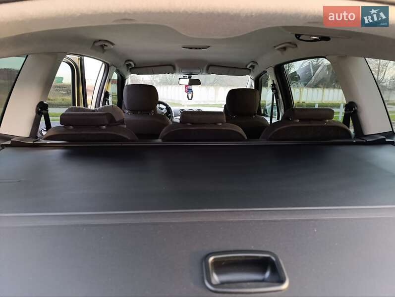 Минивэн Ford S-Max 2006 в Владимире