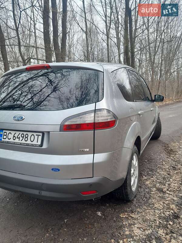 Минивэн Ford S-Max 2006 в Долине