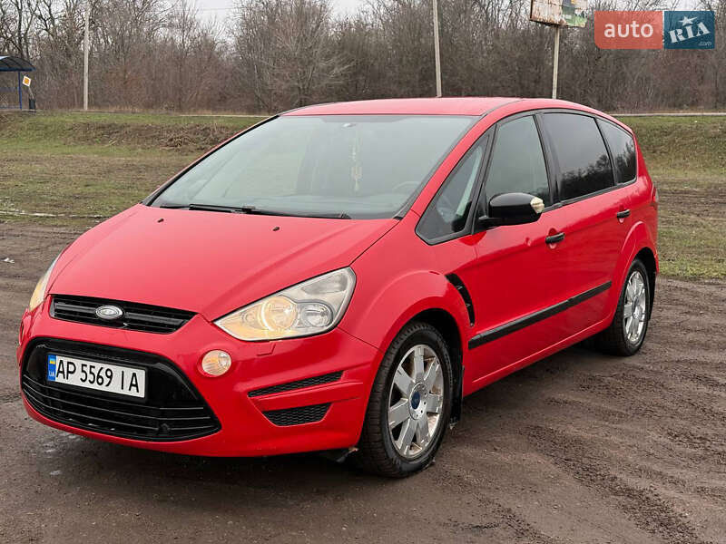 Минивэн Ford S-Max 2012 в Запорожье