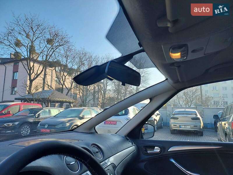 Минивэн Ford S-Max 2012 в Ивано-Франковске