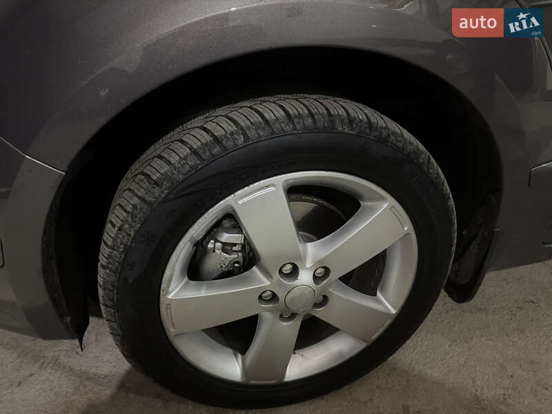 Минивэн Ford S-Max 2012 в Снятине