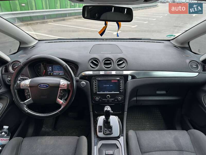 Минивэн Ford S-Max 2013 в Киеве