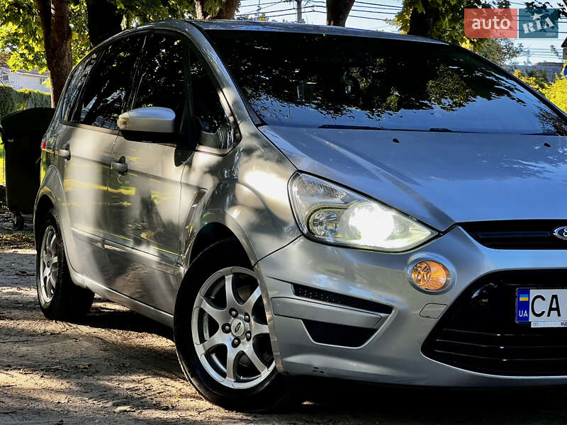 Минивэн Ford S-Max 2013 в Киеве