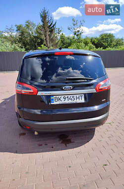 Мінівен Ford S-Max 2010 в Сарнах