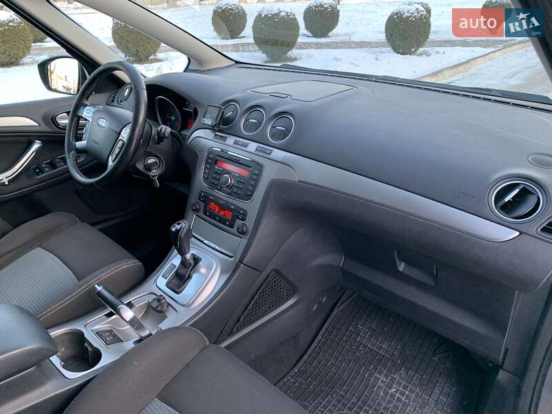 Минивэн Ford S-Max 2011 в Сумах