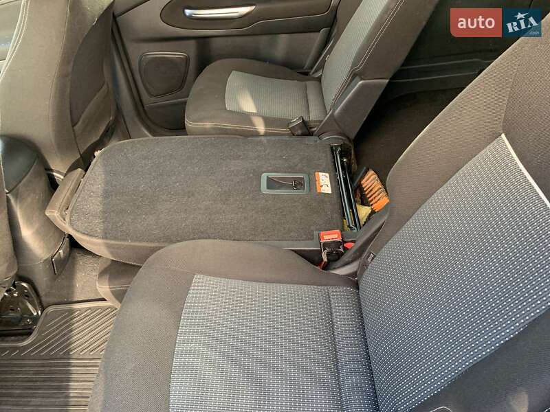 Минивэн Ford S-Max 2011 в Сумах