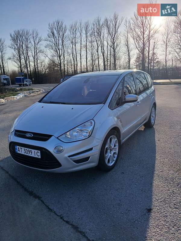 Минивэн Ford S-Max 2010 в Ивано-Франковске