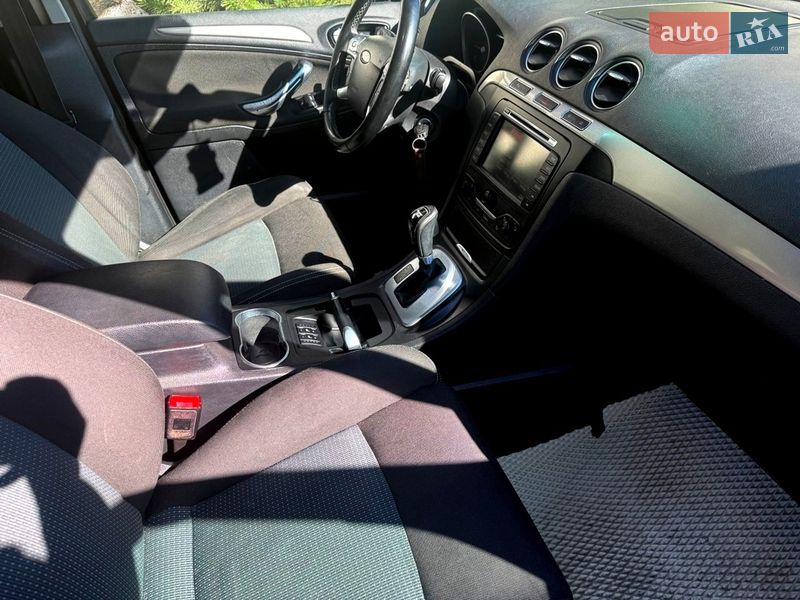 Минивэн Ford S-Max 2013 в Хмельницком