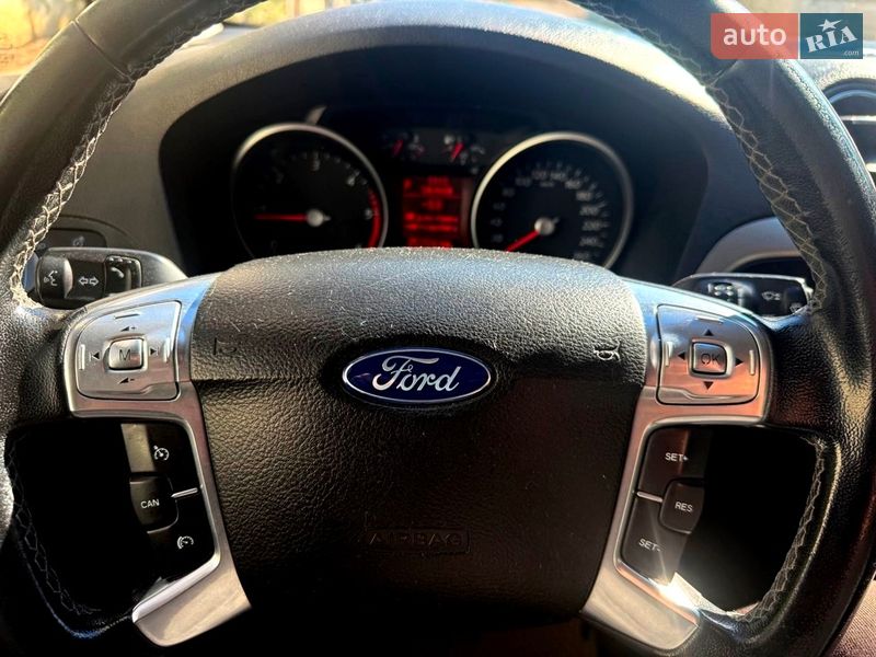 Минивэн Ford S-Max 2013 в Хмельницком