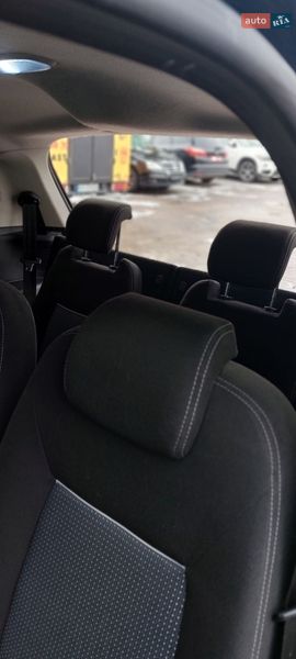 Минивэн Ford S-Max 2011 в Ровно фото 7 Минивэн Ford S-Max 2011 в Ровно