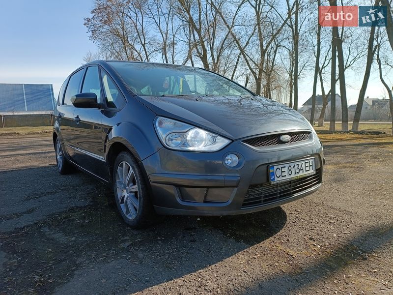 Минивэн Ford S-Max 2007 в Заставной