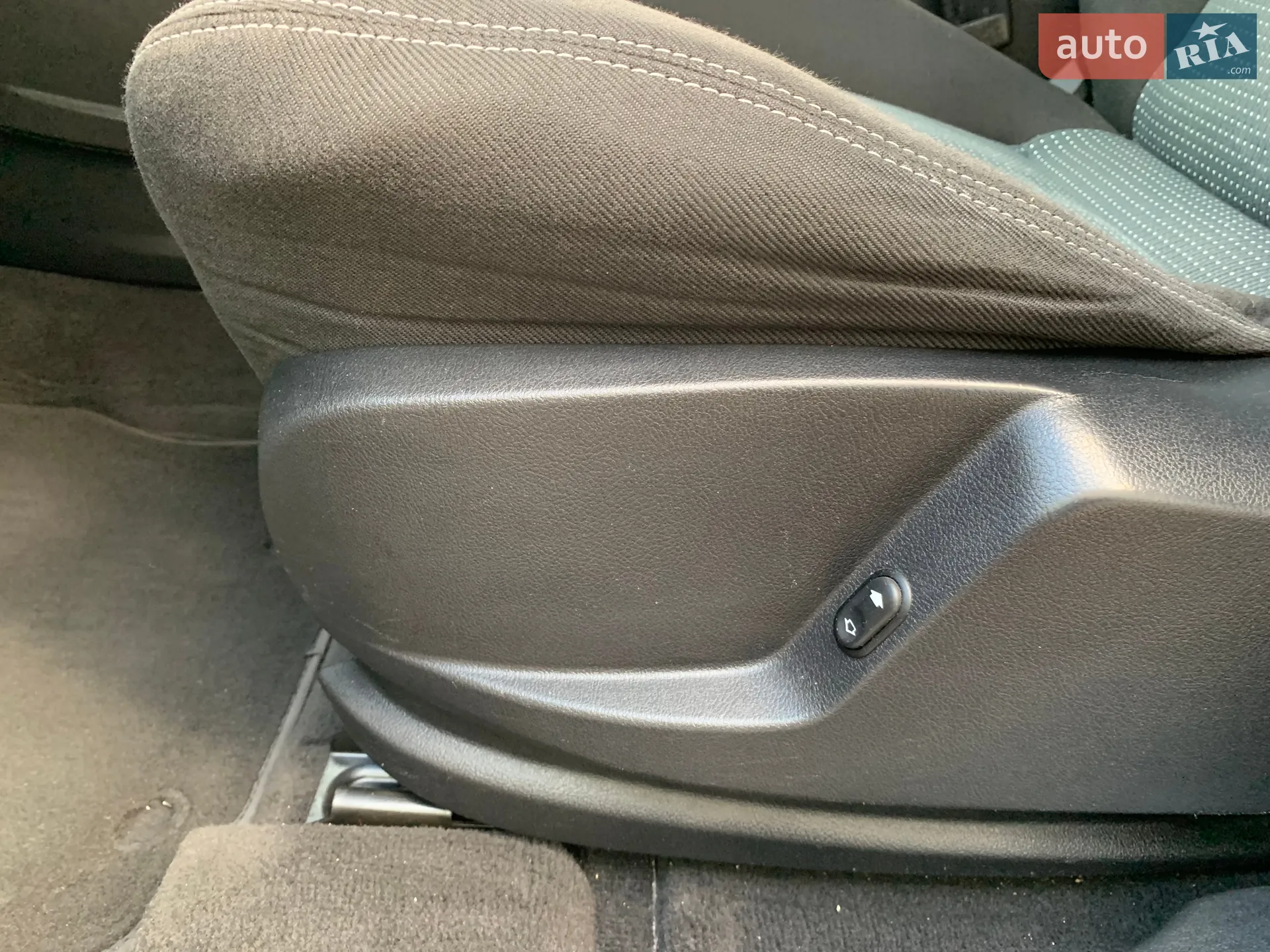 2011 Ford S-MAX - мініатюра 36