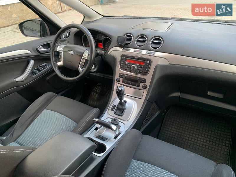 Минивэн Ford S-Max 2011 в Сумах