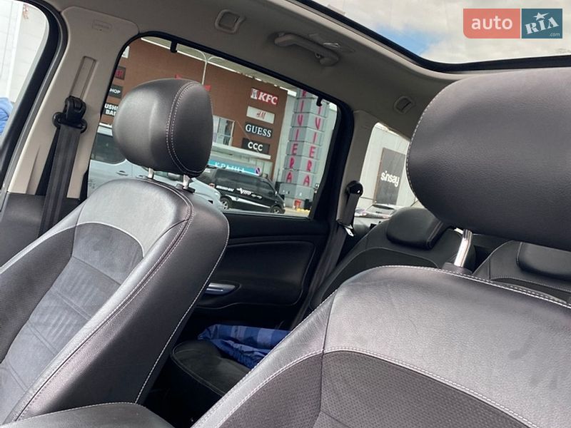 Мінівен Ford S-Max 2014 в Южному