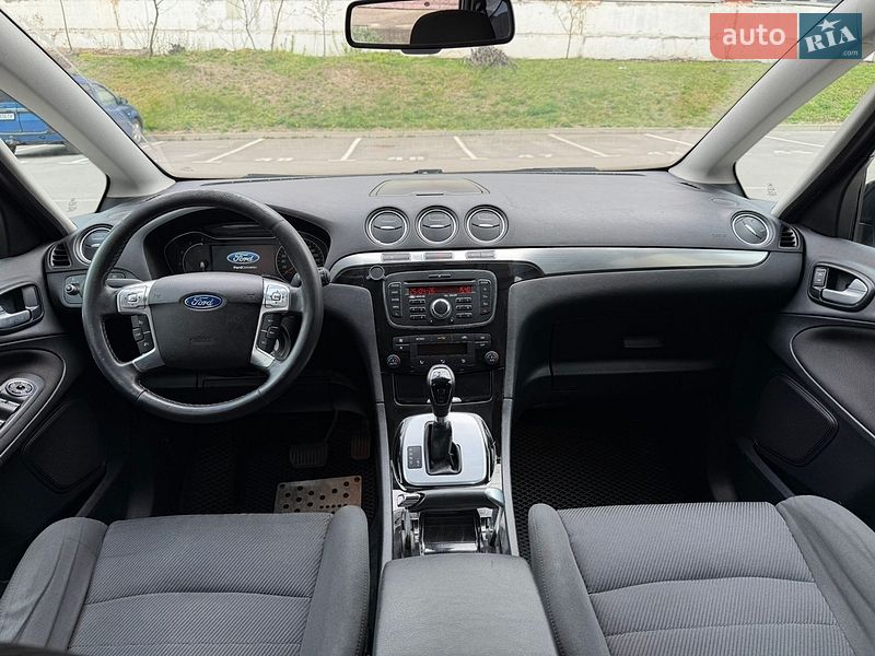 Минивэн Ford S-Max 2012 в Ровно