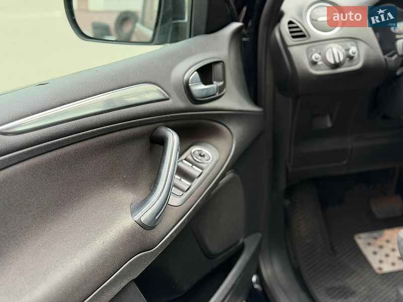 Минивэн Ford S-Max 2012 в Ровно