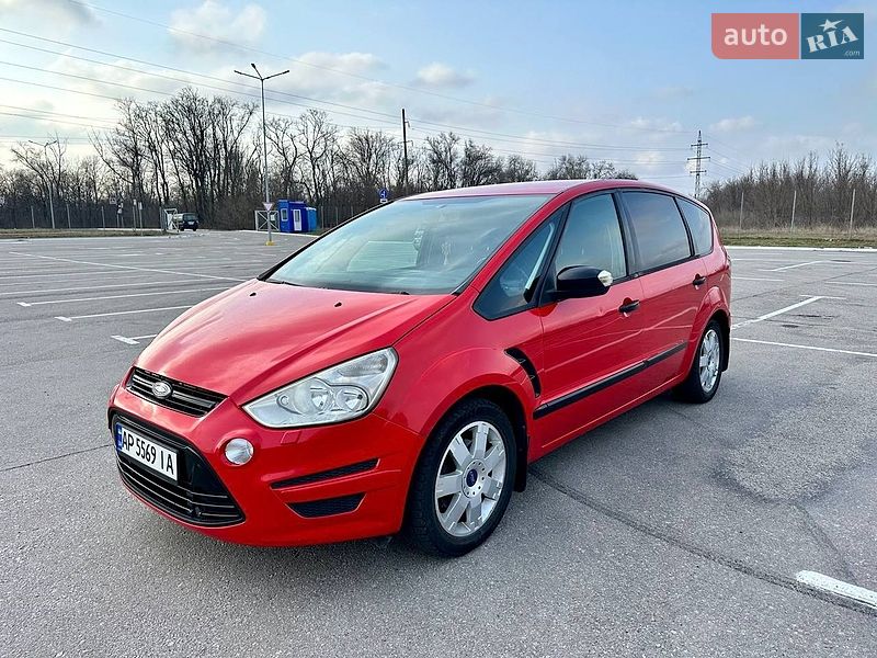Минивэн Ford S-Max 2012 в Запорожье