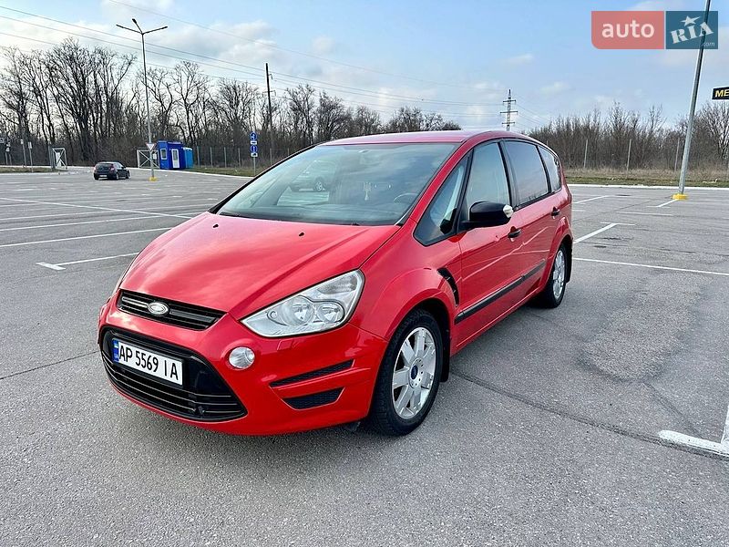 Минивэн Ford S-Max 2012 в Запорожье