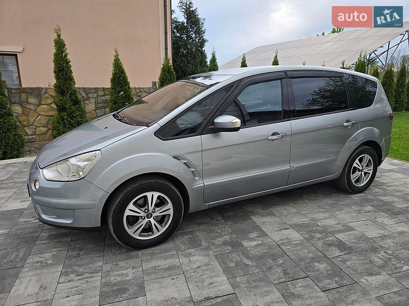 Ford S-Max 2009