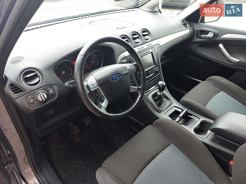 Минивэн Ford S-Max 2012 в Ивано-Франковске