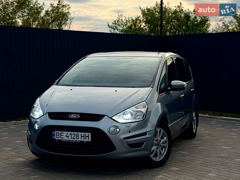 Ford S-Max 2010