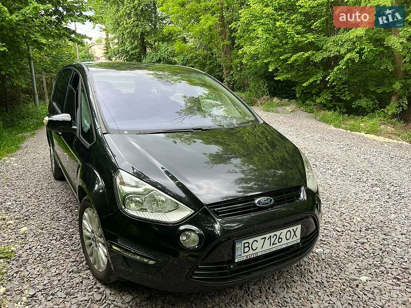 Ford S-Max 2012