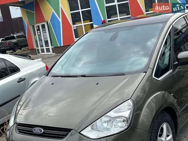 Ford S-Max 2010