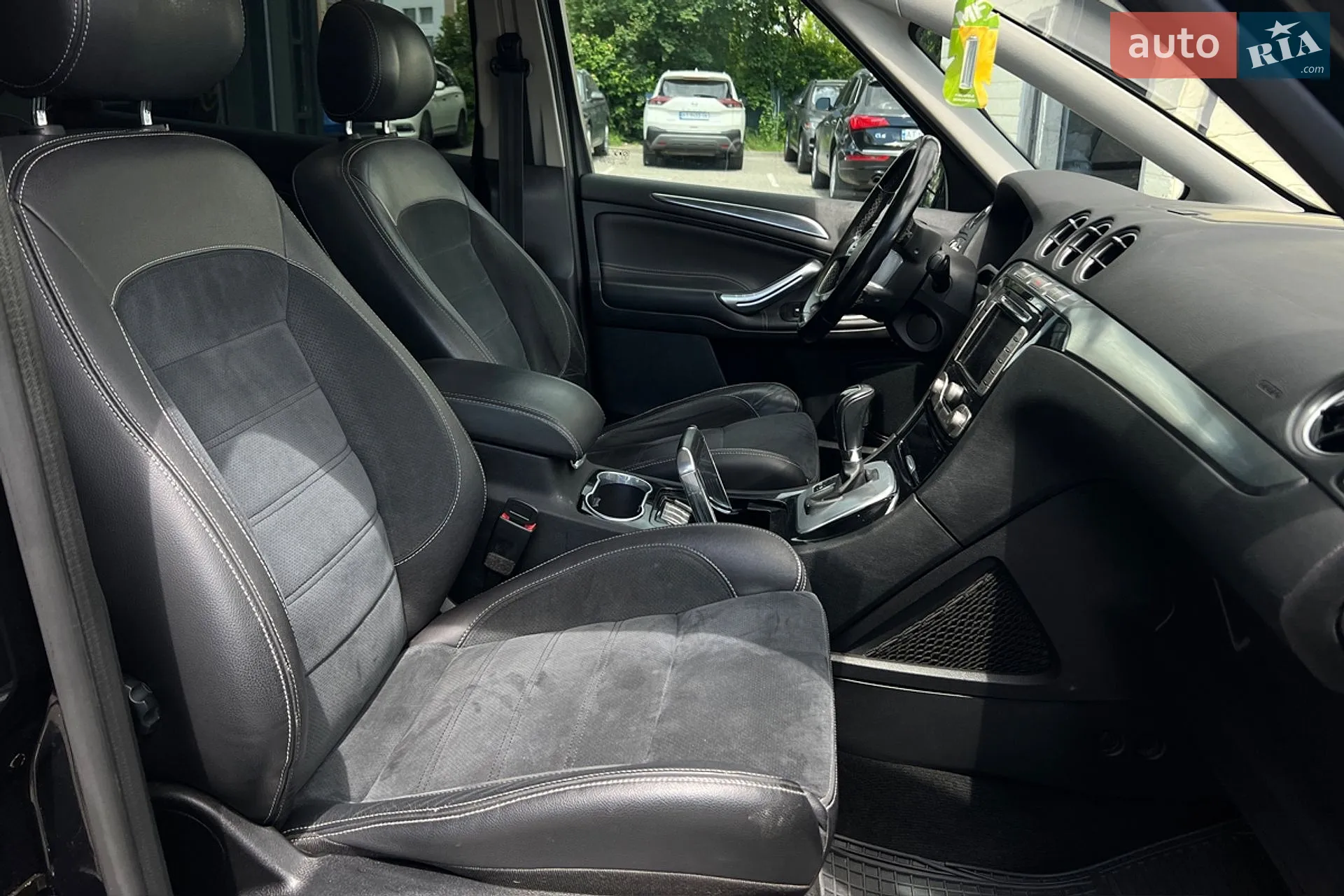 2011 Ford S-MAX - мініатюра 21