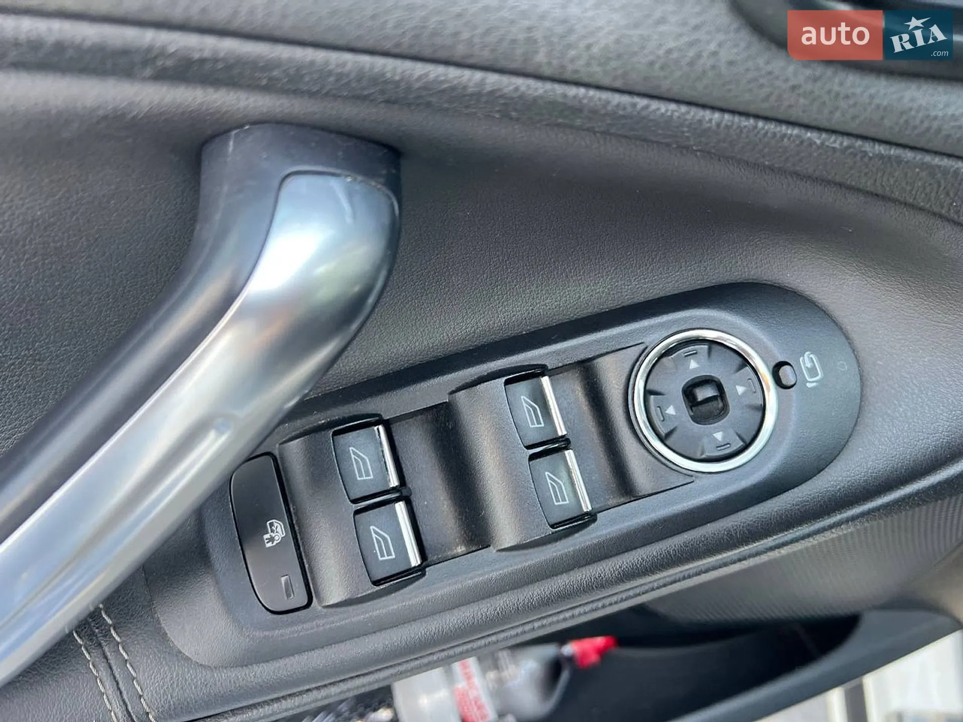 2012 Ford S-MAX - мініатюра 19
