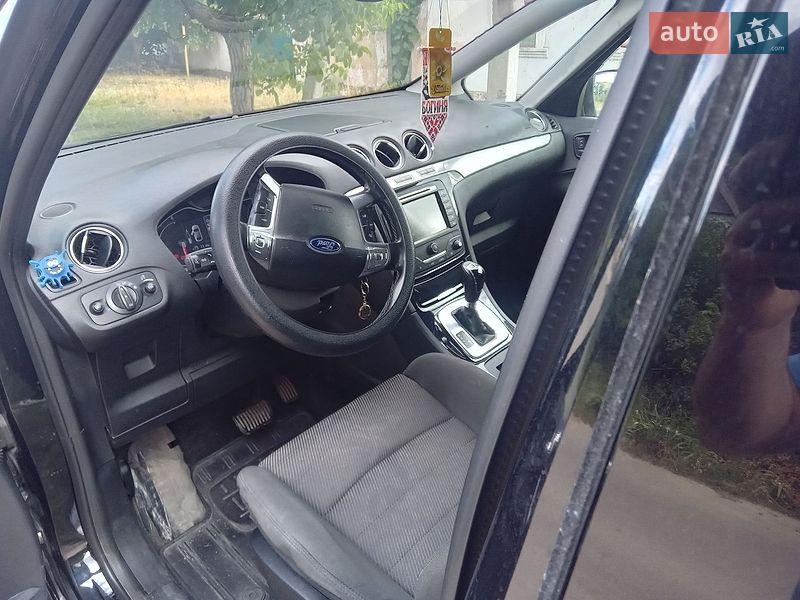 Минивэн Ford S-Max 2014 в Березовке
