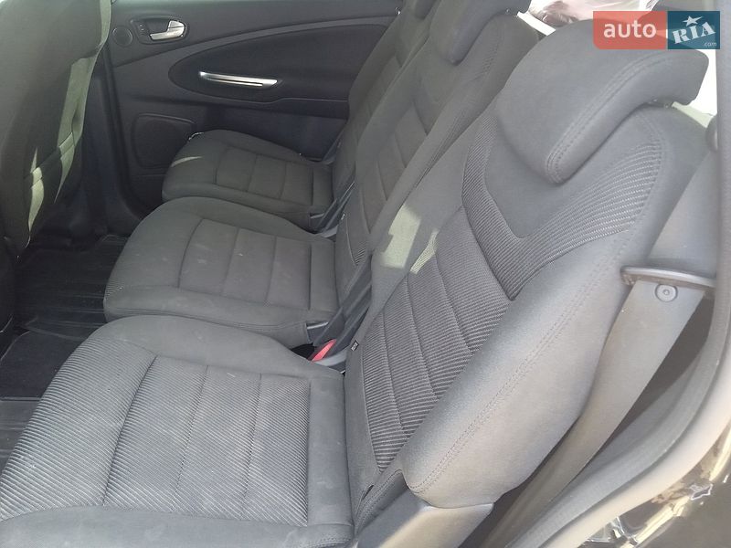 Минивэн Ford S-Max 2014 в Березовке