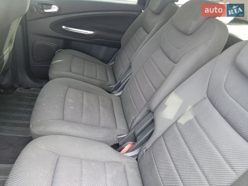 Минивэн Ford S-Max 2014 в Березовке