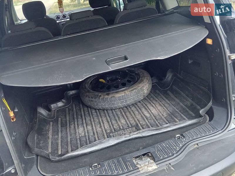 Минивэн Ford S-Max 2014 в Березовке