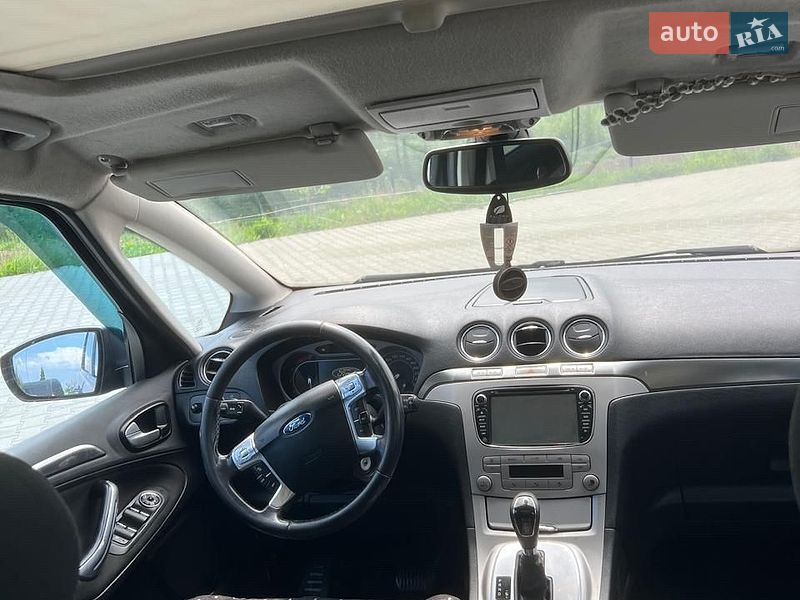 Мінівен Ford S-Max 2008 в Чернівцях