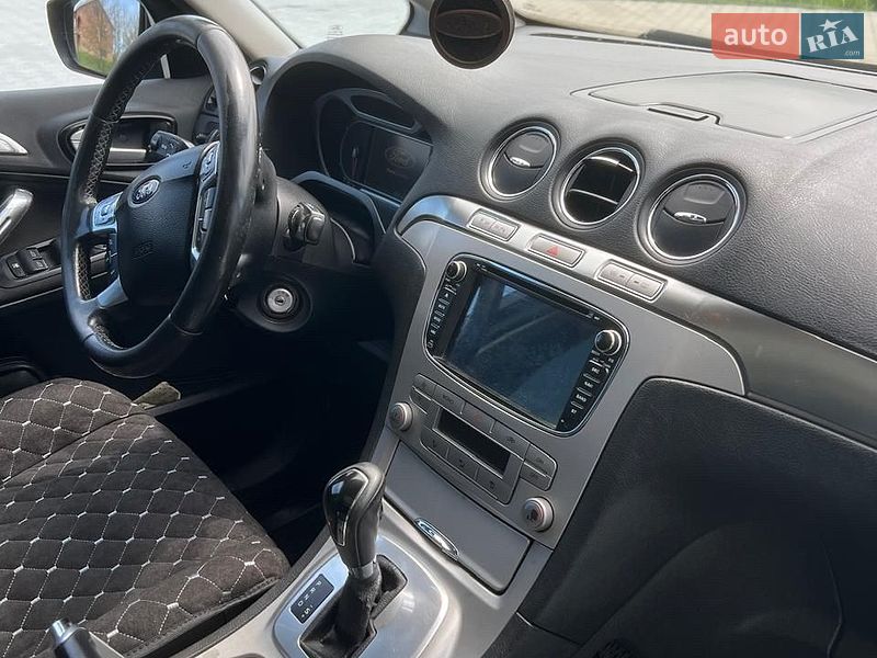 Мінівен Ford S-Max 2008 в Чернівцях