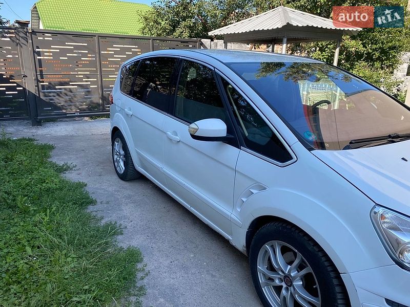 Ford S-Max 2010