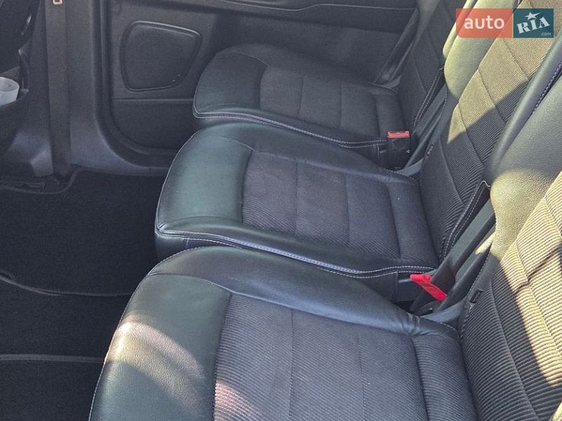 Минивэн Ford S-Max 2014 в Коростене
