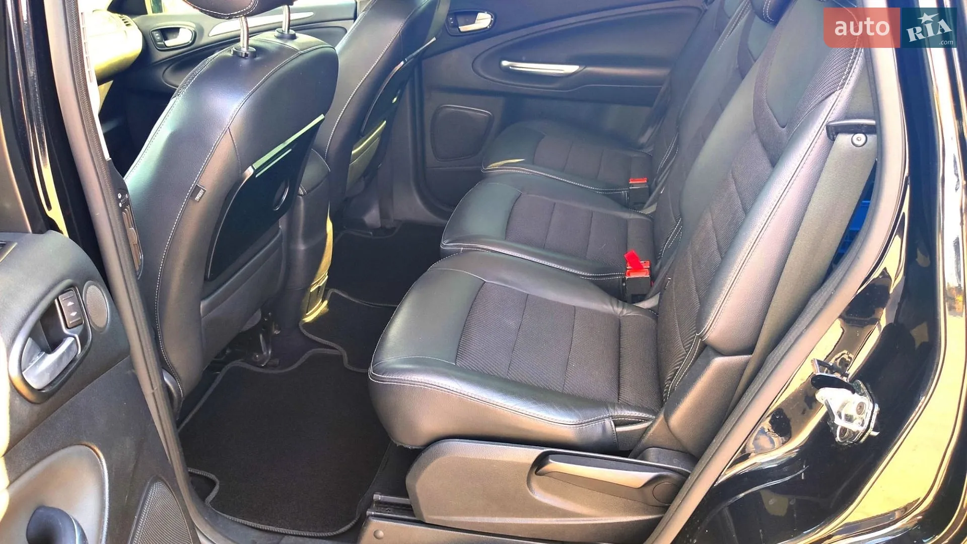 2014 Ford S-MAX - мініатюра 26
